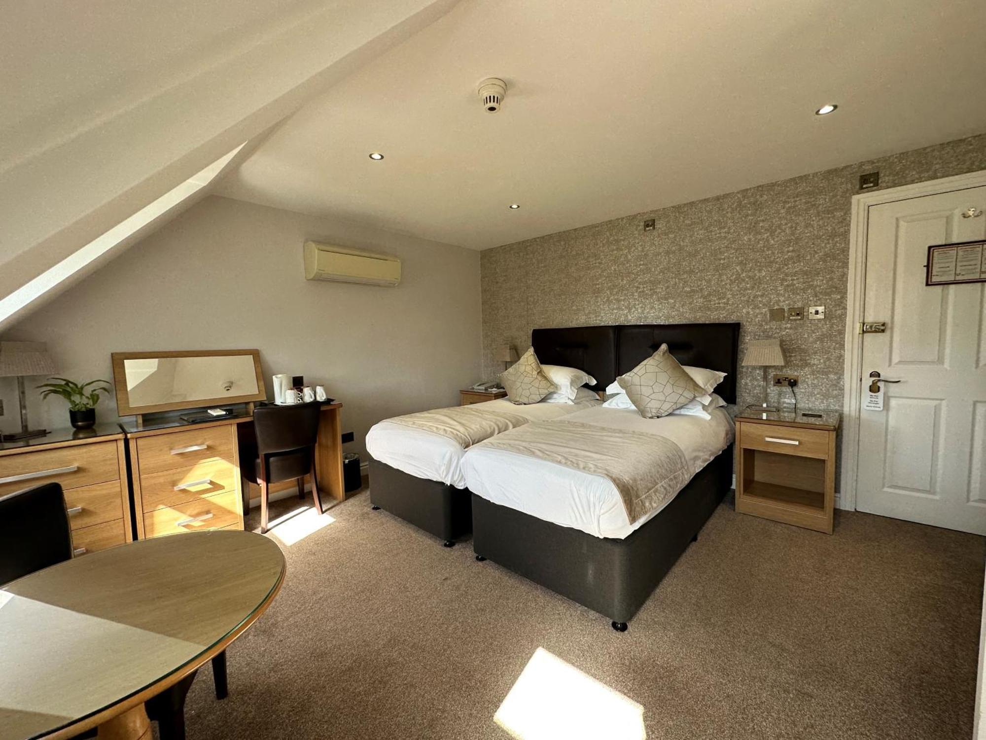 Le Friquet Hotel Castel Esterno foto