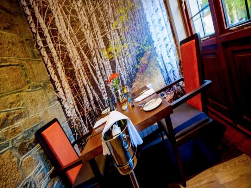 Le Friquet Hotel Castel Esterno foto
